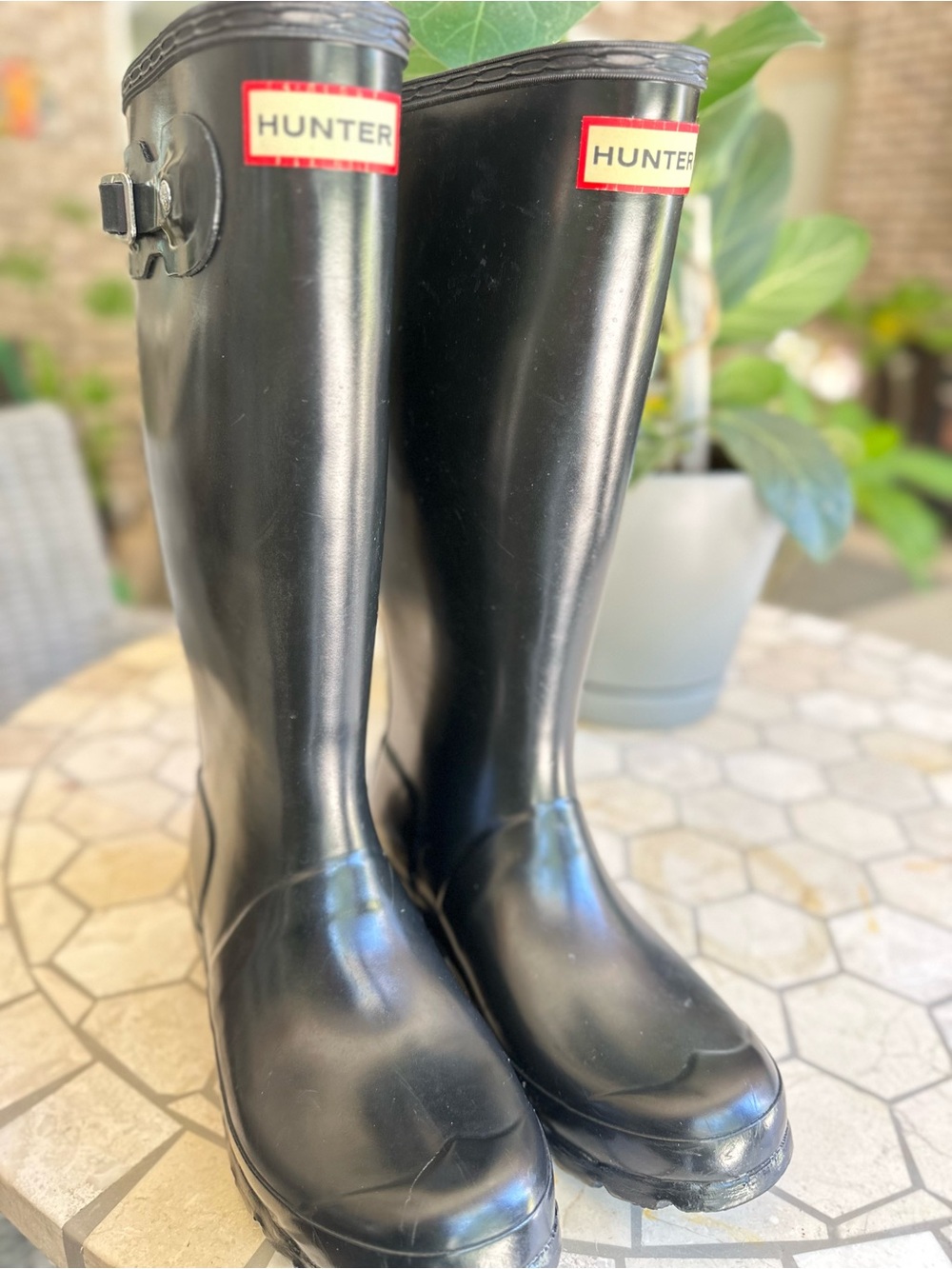 Hunter Black Rubber Rain Boot - Logo Detail